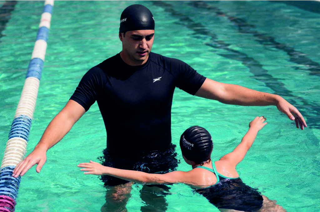 детский тренер по плаванию